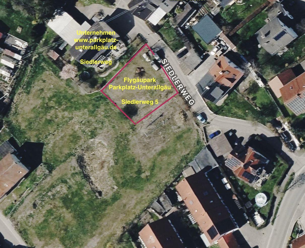 Google Maps Draufsicht auf das Parkplatzgelände von FlygäuPark